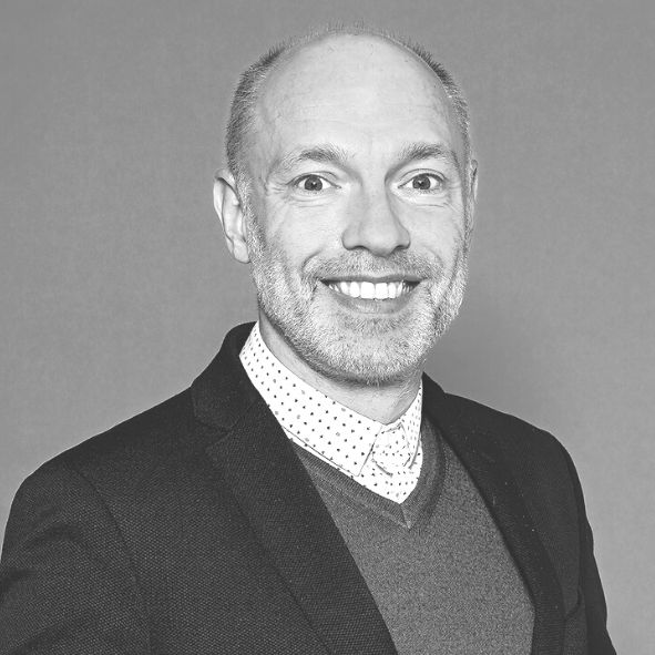 Qui dirige le groupe EBRA